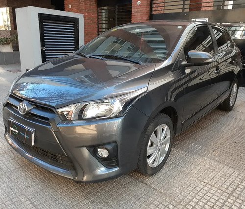 D_656018-MLA115993865366_092026-O Toyota Yaris 1.5 107cv Cvt - Imagen 1