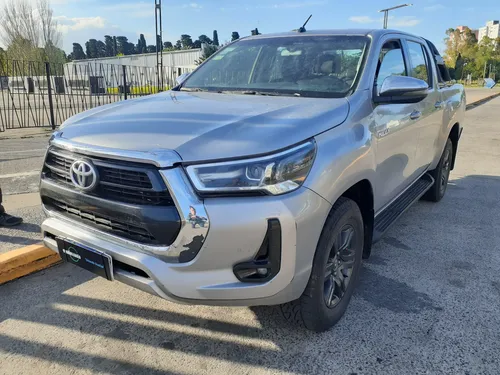 D_829374-MLA119450420923_102026-O Toyota Hilux Pick-up 2.8 Cd Srv 177cv 4x4 At - Imagen 1